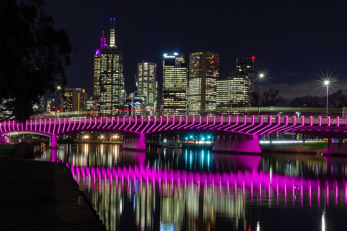 swan street bridge